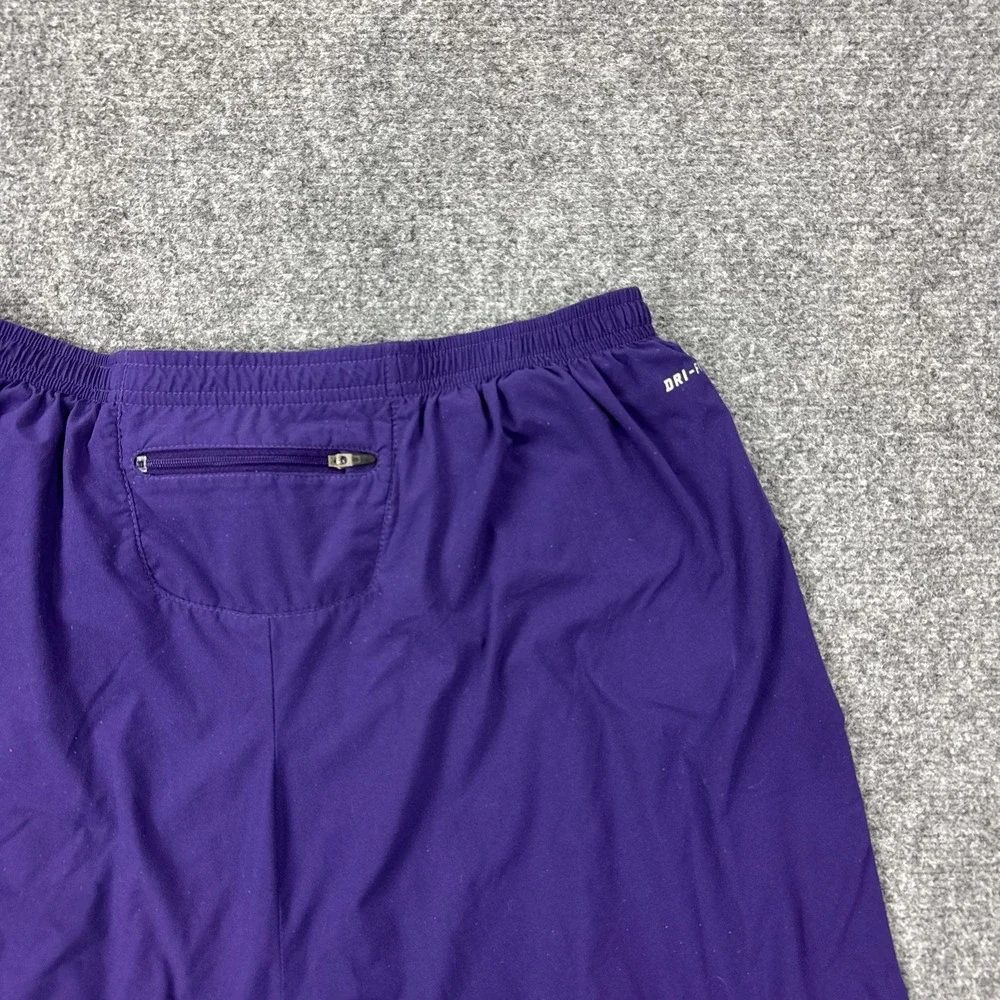 Nike Dri-FIT Running Shorts Mens 2XL Purple Gray 7 Inch Inseam Lined Athletic